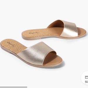 Qupid gold sandals